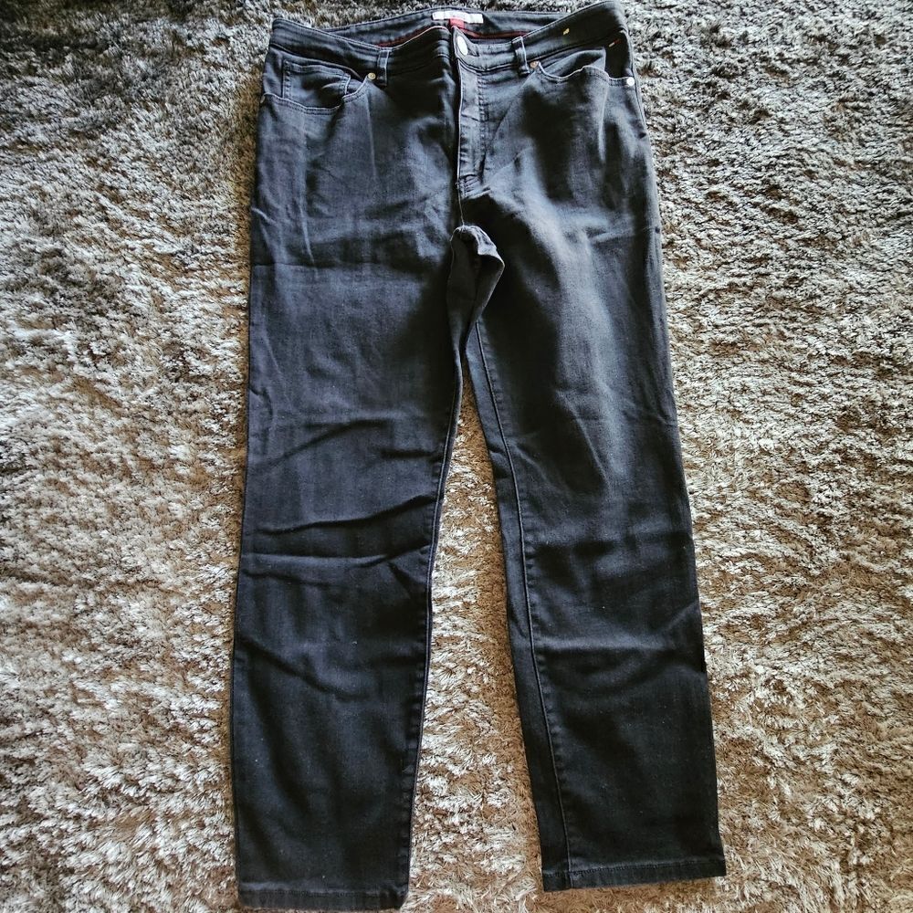 Women's Tommy Hilfiger Black Skinny Ankle Jeans Size 14